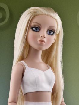 Wilde Imagination - Ellowyne Wilde - Essential Amber - Blonde - кукла